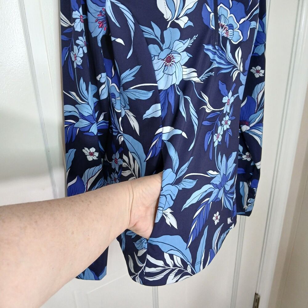 Tommy Bahama Everyday Active 1/4 Zip Pullover Women’s M Blue Floral Thumbholes - Picture 10 of 16